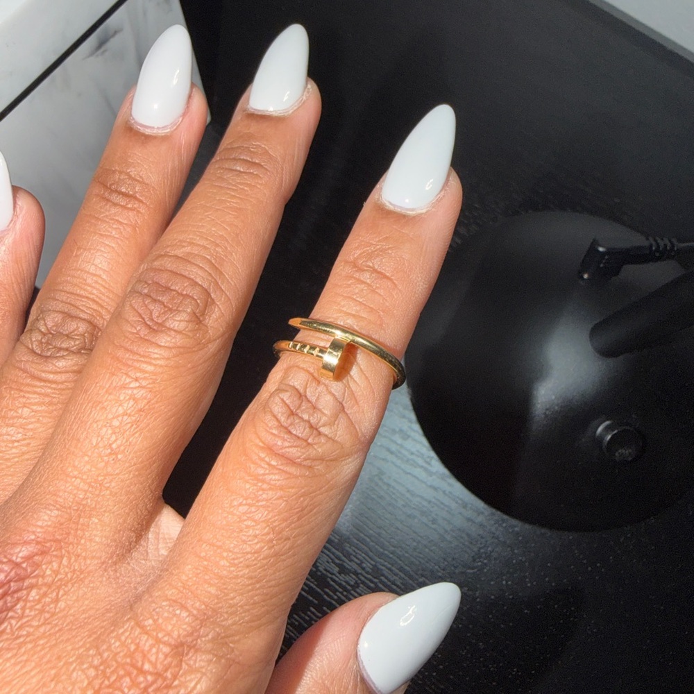 100% Authentic Cartier Gold Small Juste in Clou Ring - Picture 10 of 11